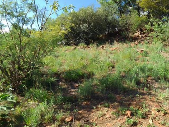 665 m² Land available in Estate D Afrique