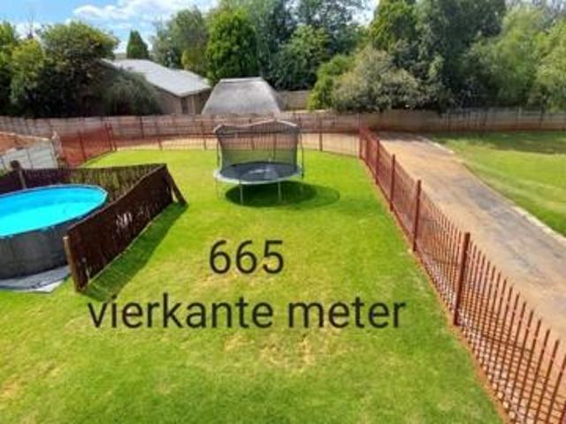 665 m² Land available in Flamwood