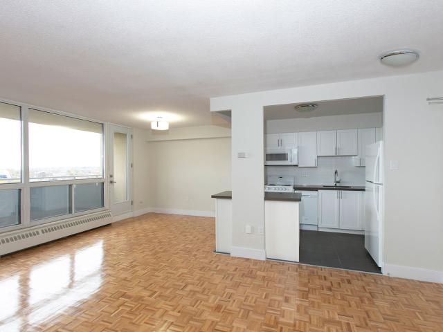 666 Spadina Ave. Sussex Square 666 Spadina Ave. Sussex Square 2 Bedrooms Apartment for Rent