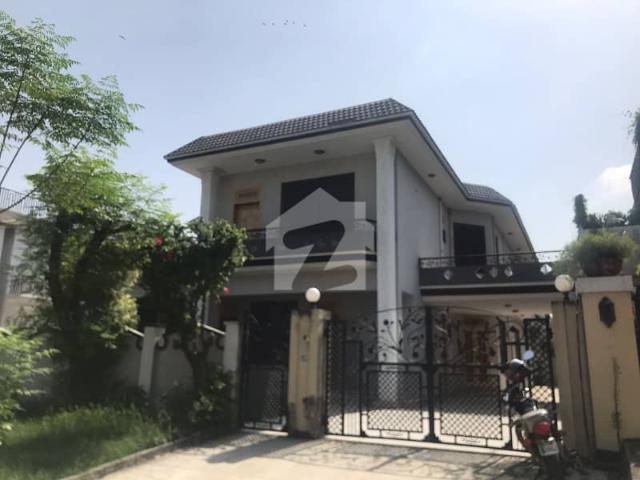 666 square yards fully renovated double unit house available for sale