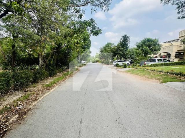 666, sqyd Margla road open view house available for sale in f 11/2 Islamabad