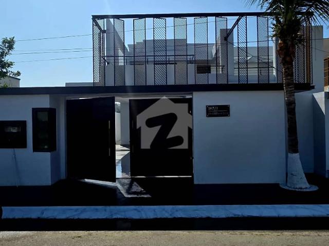 666 Sq. Yards Fully Renovated House For Sale DHA Phase 8, Zone A, Karachi Prime Location | Basement | Huge Lawn
