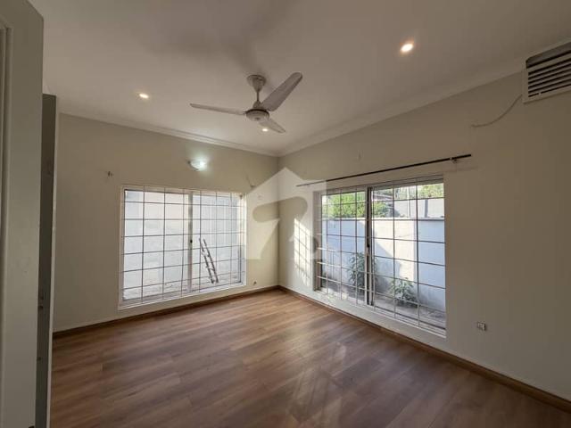 666 Sq. Yards | Newly Renovated Triple Storey House on Main Hill Road, F 6 | 10+ Bedrooms | Walking Distance to F 6 Markaz