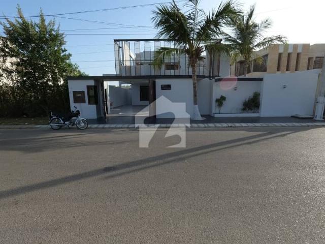 666 Yards Bungalow For Sale