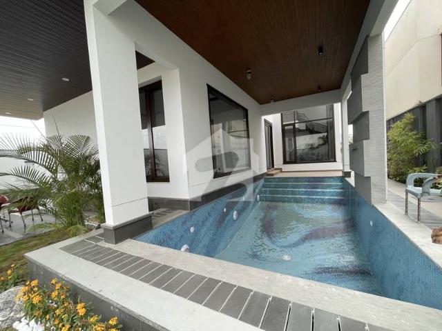 666 Yards Owner Built Brand New For Sale