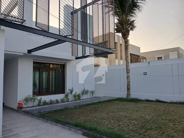 666 yards renovated bungalow for sale dha phase 8