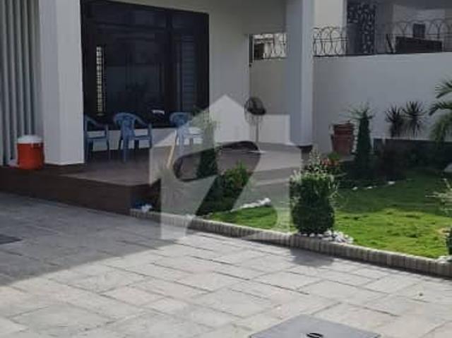 666 Yards Two Unit Super Class Ultramodern Stylish Owner Built Fully Renovated Like New Modern Exclusive, 3+ Bedrooms Plus Full Basement Luxurious 2 Drawing 2 Dining 2 Lounge Super Class Finishing