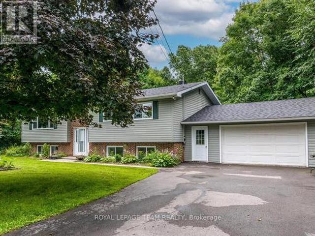 6677 Roger Stevens Drive, Montague, ON, K7A 4S6 house for sale | Listing ID X12313 | Royal LePage