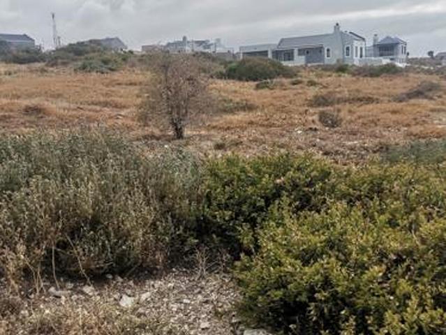 667 m² Land available in Hoogland