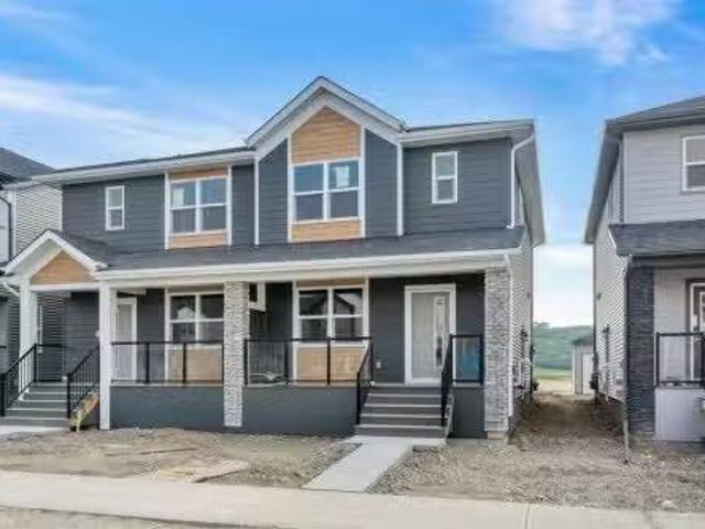667 Wolf Willow Boulevard Se, Calgary, AB, T2X 5S1 house for.