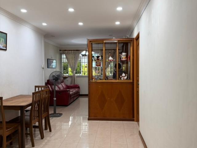 669 Woodlands Ring Road HDB Apartment For Sale, $499,999, 3 Bed 2 Bath 925 sqft $541.00 psf