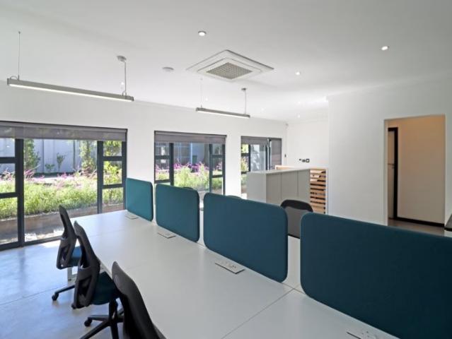 66.20m² Business To Let in Parkmore