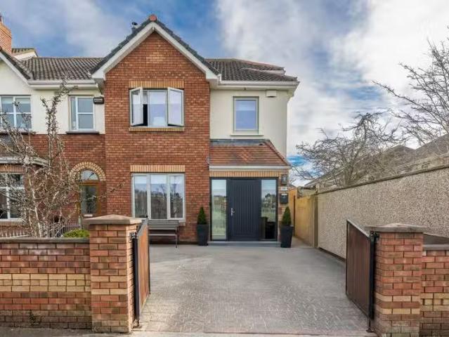 66 Torcaill, Portmarnock, Co. Dublin, D13AV20 is for sale