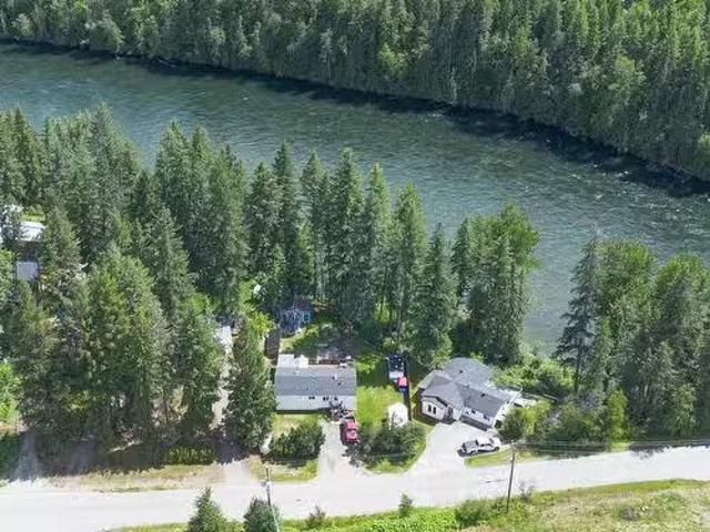 66 Lodge Drive, Clearwater, BC, None house for sale Listing.