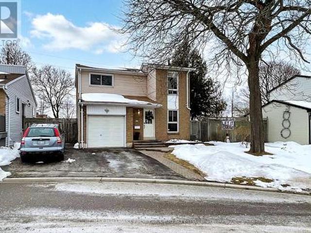 66 Medley Lane, Ajax, ON, L1S 3P6 condo for sale | Listing ID E12016 | Royal LePage