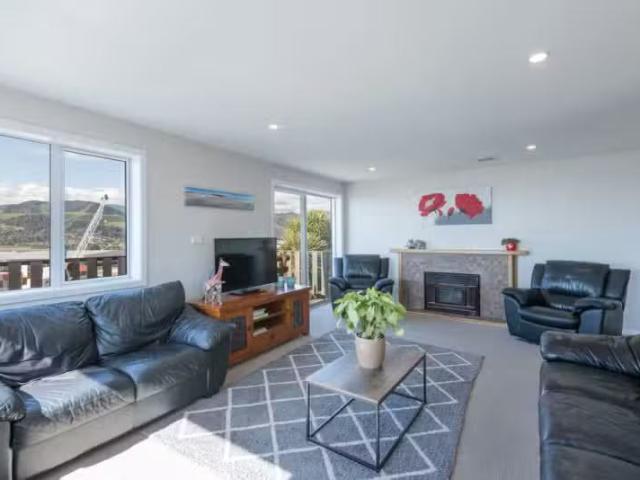 66 Queens Road, Stepneyville, Nelson