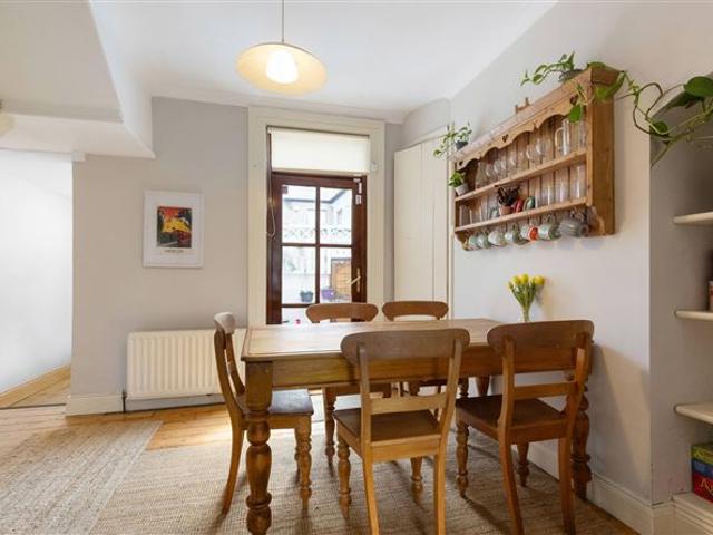 670,000 | 6 Rugby Villas, Ranelagh, Dublin 6 Sherry FitzGerald Ranelagh 5009 MyHome. Ie Residential