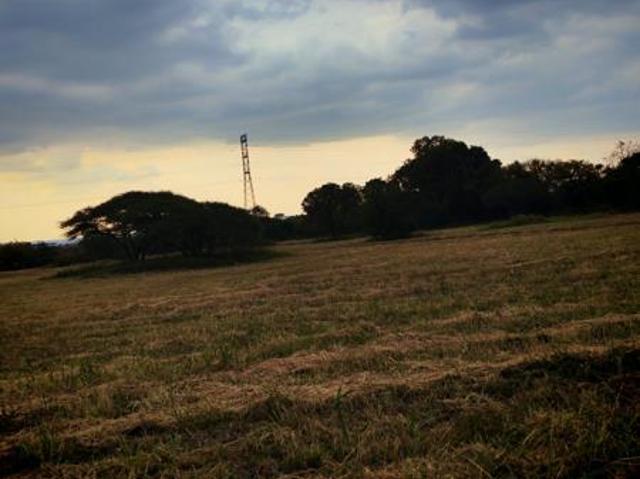 671 m² Land available in Bendor