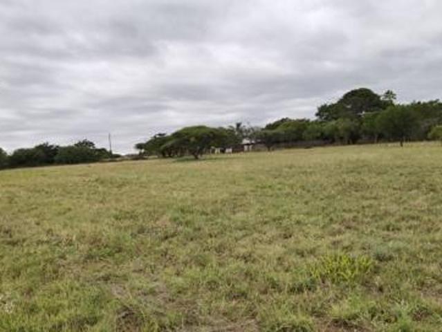 671 m² Land available in Bendor