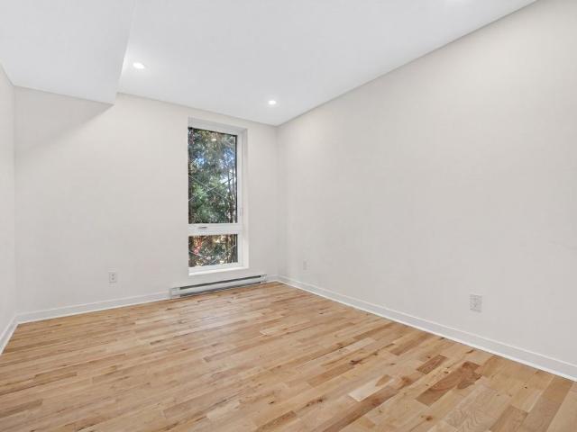 6723 Av. Clanranald Montréal Côte des Neiges, QC H3X