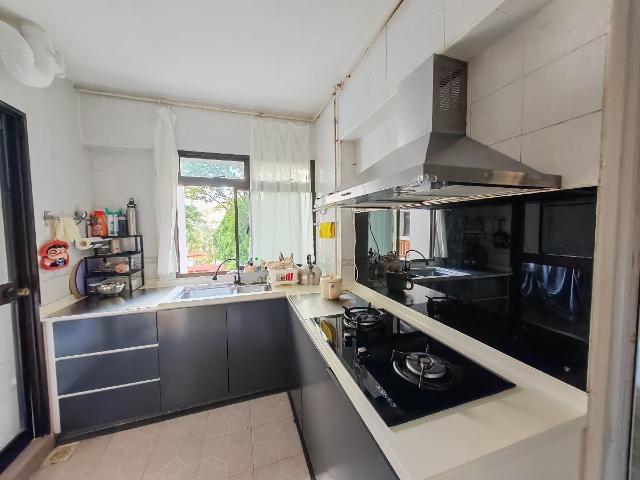 672A Choa Chu Kang Crescent HDB Apartment For Sale, $549,000, 3 Bed 2 Bath 1,130 sqft $486.00 psf