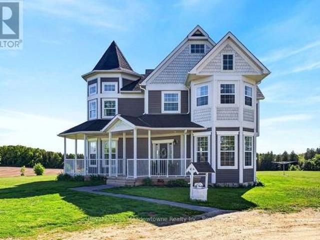 6750 Beatty Line N, Centre Wellington, ON, N1M 2W3 Luxury House for sale | Listing ID X13216 | Royal LePage Carriage Trade Luxury Properties