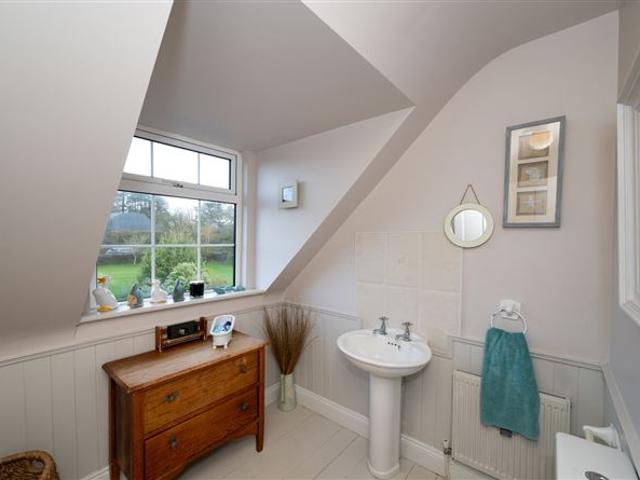 675,000 | Ballygroman Upper, Cork, Ovens, Co. Cork O'Mahony Walsh 5011 MyHome. Ie Residential