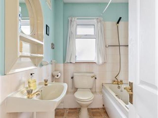 675,000 | 168 Roebuck Castle, Clonskeagh, Dublin 14 Vincent Finnegan 5005 MyHome. Ie Residential