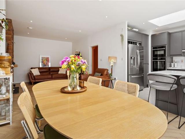 675,000 | 10 Poddle Park, Kimmage, Dublin 12 DNG Terenure 5001 MyHome. Ie Residential