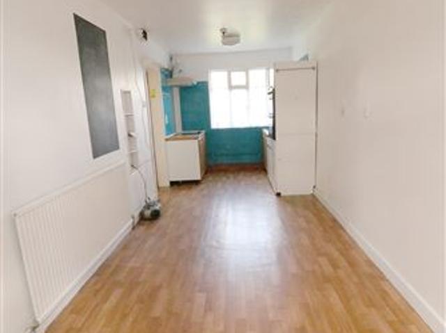 675,000 | 2 Shandon Crescent, Phibsborough, Dublin 7 Property Team Lappin Estates 4724 MyHome. Ie Residential