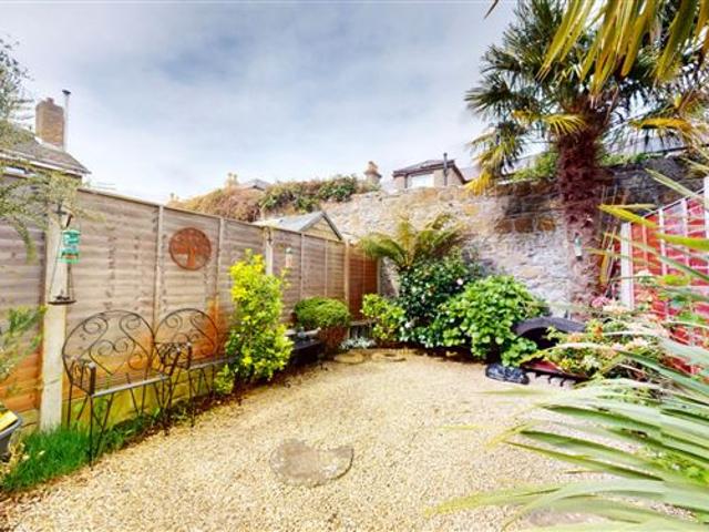 699,950 | 4 Clarinda Manor, Dun Laoghaire, Co. Dublin DNG Dun Laoghaire 5011 MyHome. Ie Residential