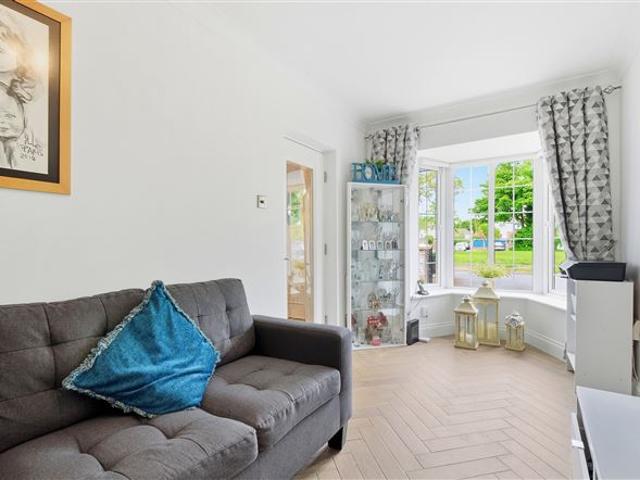 675,000 | 6 Elm Drive, Griffeen Valley, Newcastle, Dublin Kelly Estates 5001 MyHome. Ie Residential