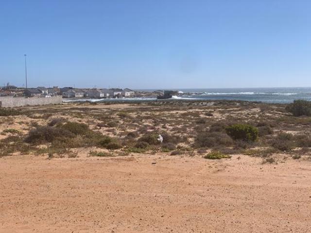 675 m² Land available in Hondeklip Bay