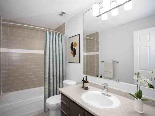 675 Richmond Street 2 Bedroom Apartment for Rent at 675 Richmond St, London, ON N6A 5X4 Downtown London