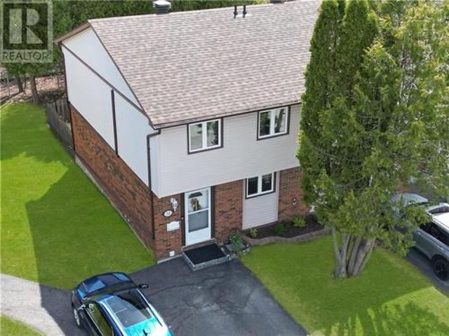 675 William Ave. Unit# 34, Sudbury, ON, P3A 4Z7 townhouse for sale | Listing ID 2127 | Royal LePage
