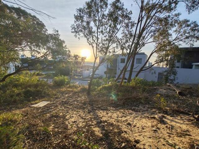 676 m² Land available in Brookes Hill