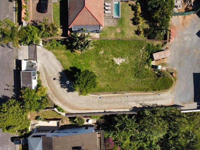 677 m² Land available in Nahoon