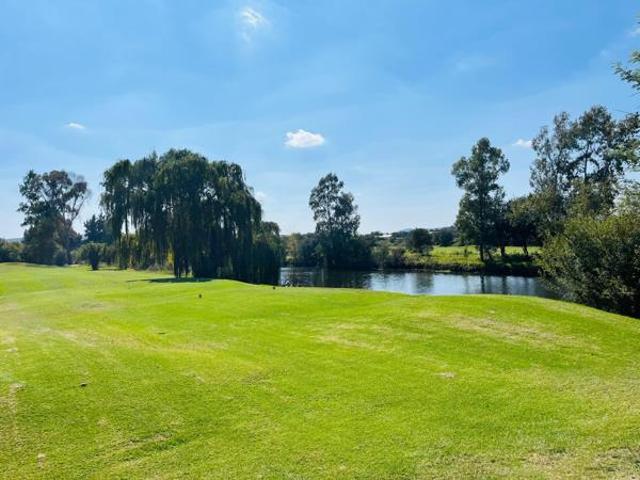 678 m² Land available in Parys Golf & Country Estate