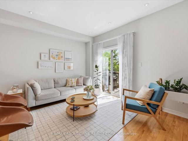 678 Rowley Common, Burlington | 2Beds/2Bath, Townhouse, $799,999 | Condos. Ca