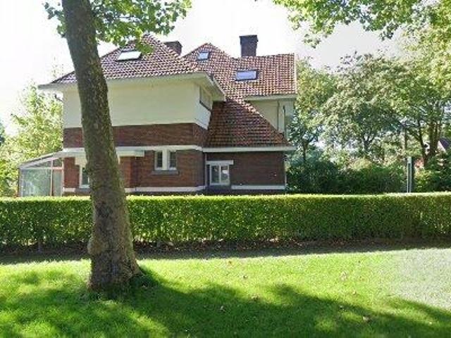 680 m2 office space for sale in Genk