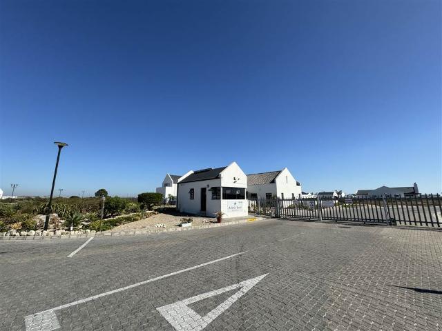 680 m² Land available in Laaiplek