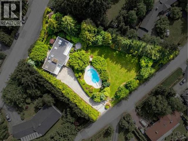 680 St. Andrews Road, West Vancouver, BC, V7S 1V6 house for sale | Listing ID R3135 | Royal LePage