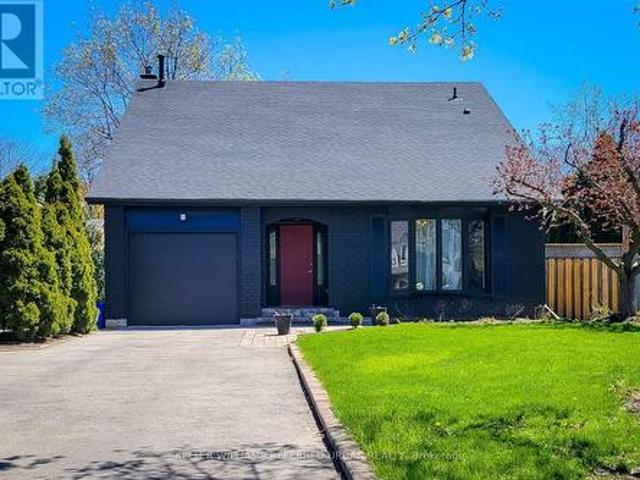 680 Powell Court, Burlington, ON, L7R 3E8 house for sale | Listing ID W13425 | Royal LePage