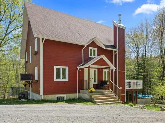 680 Rue Jacinthe, Sainte Sophie, QC, J5J 2J7 house for sale | Listing ID 28216 | Royal LePage
