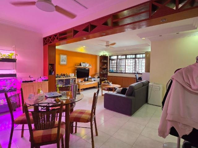 680C Jurong West Central 1 HDB Apartment For Sale, $728,000, 3 Bed 2 Bath 1,227 sqft $593.00 psf