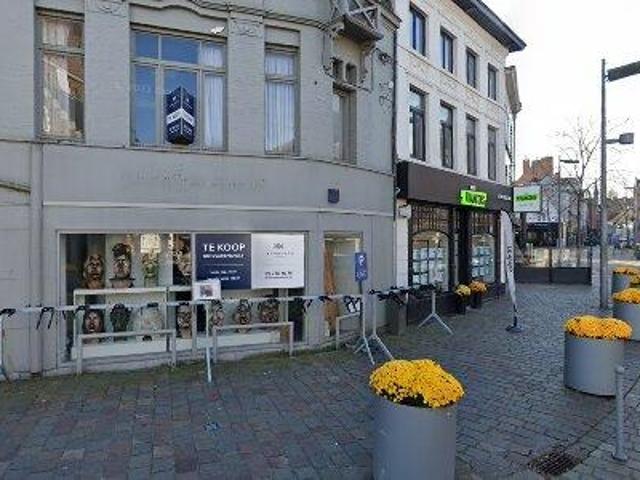 681 m2 office space for rent in Tielt