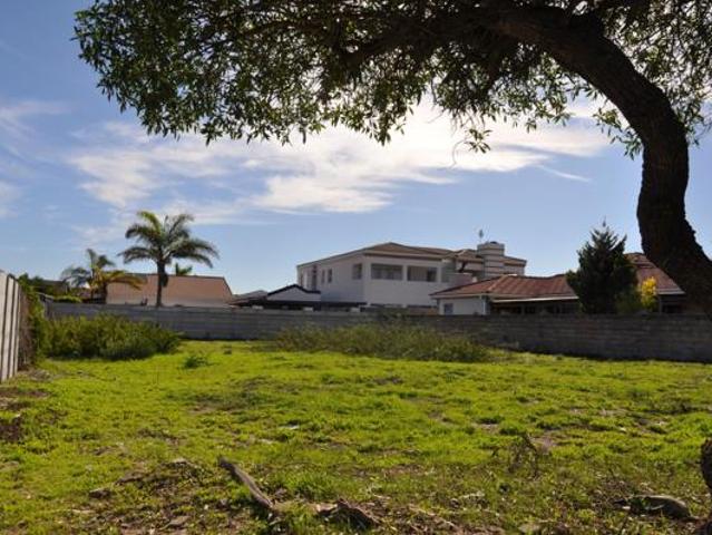 681 m² Land available in Port Owen