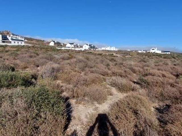 681 m² Land available in St Helena Views