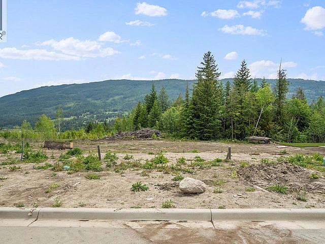 6820 42 Street Ne Salmon Arm, British Columbia