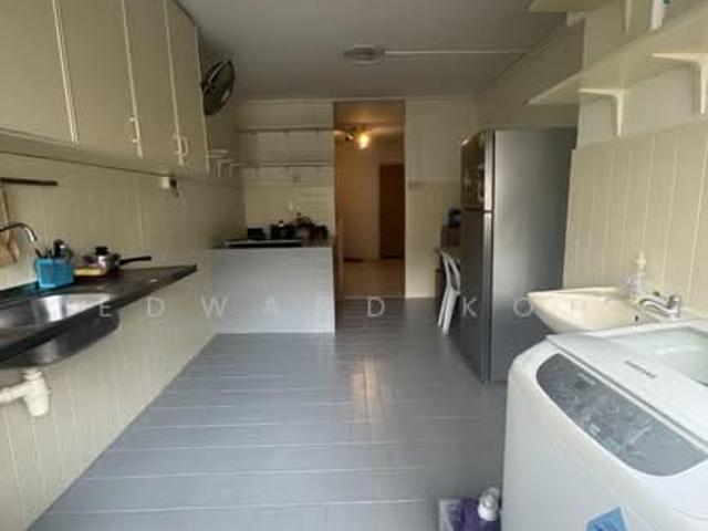 682 HOUGANG AVENUE 4